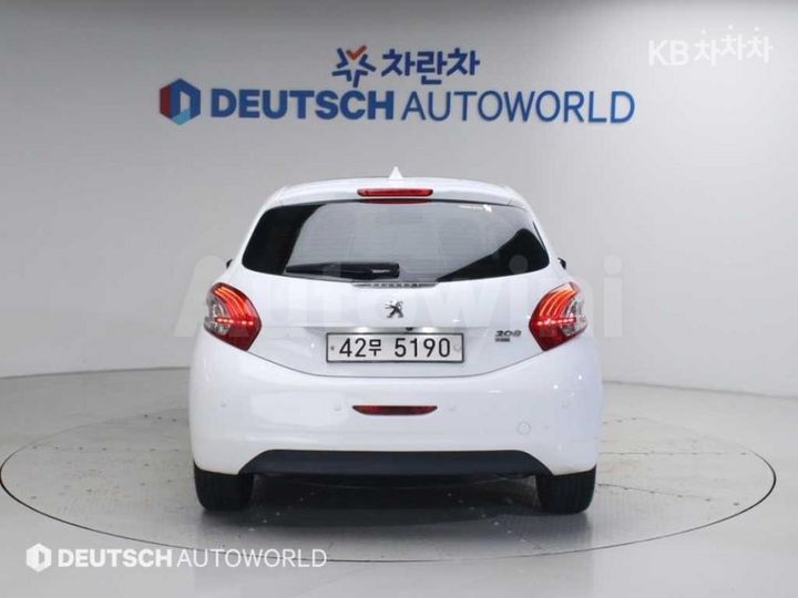 Peugeot 208 2015 VF3CC9HP8FT000926 — 4