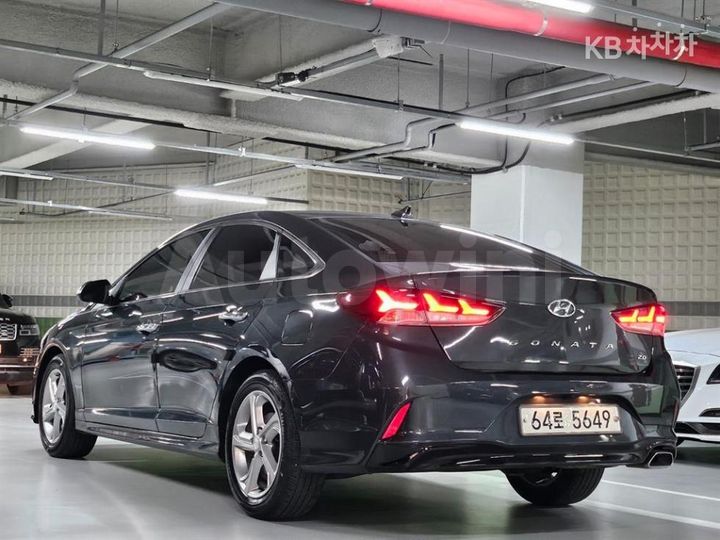 Hyundai Sonata 2019 KMHE341CBKA547821 — 3