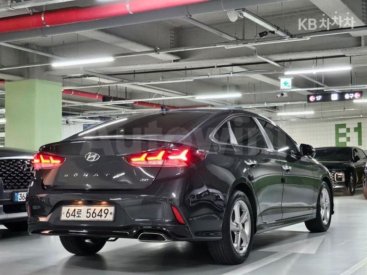 Hyundai Sonata 2019 KMHE341CBKA547821 — 4