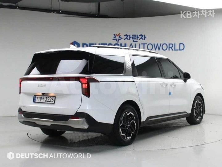 Kia Carnival 2025 KNANE813BSS496090 — 2