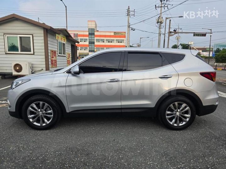 Hyundai SantaFe 2016 — 3