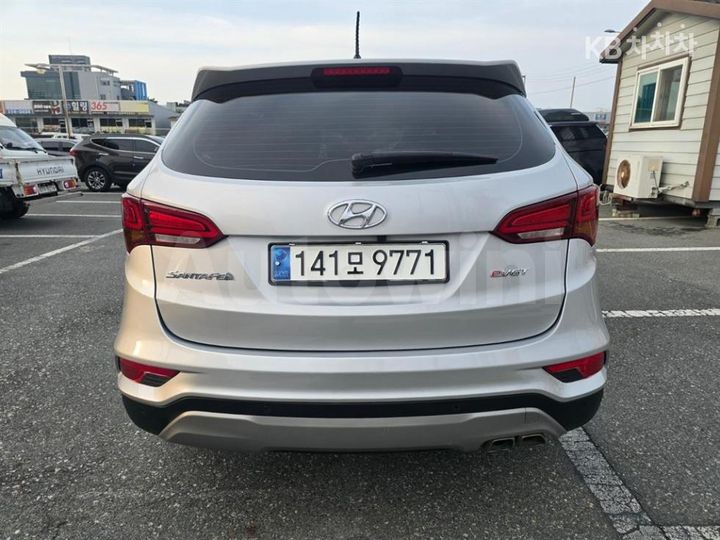 Hyundai SantaFe 2016 — 5
