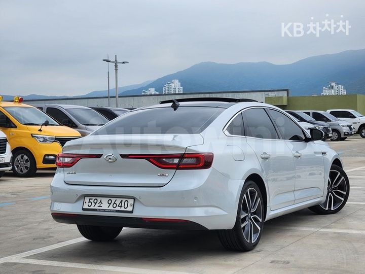 Renault SM6 2017 KNMA4C2BMHP050416 — 2