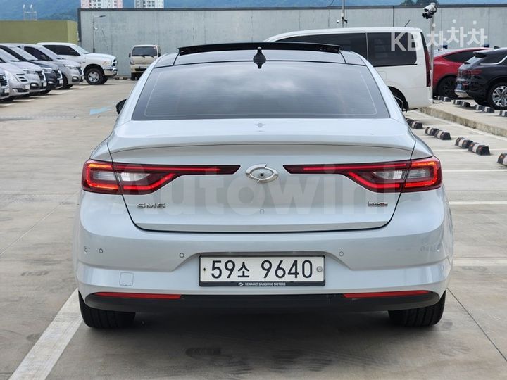 Renault SM6 2017 KNMA4C2BMHP050416 — 4