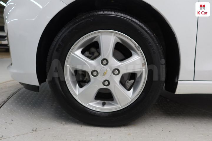 Chevrolet Spark 2019 KLYDC487DKC222870 — 5