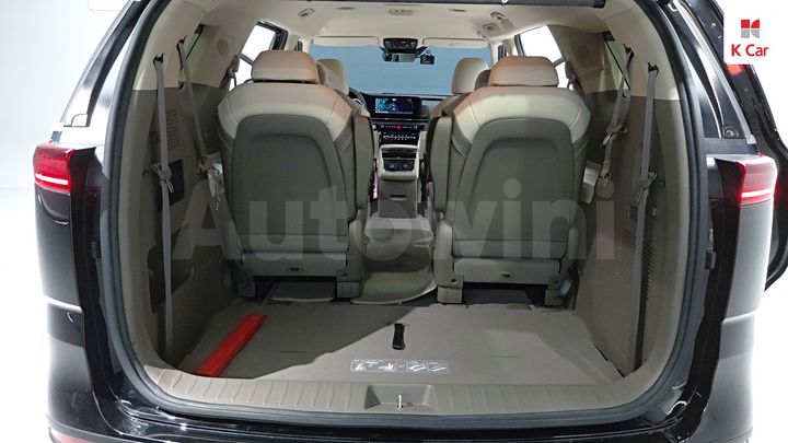 Kia Carnival 2023 KNANE81BBPS273115 — 3