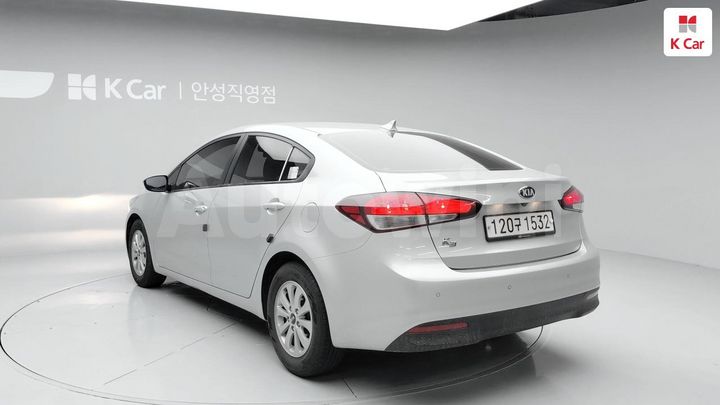 Kia K3 2018 KNAFJ412BJA794588 — 2