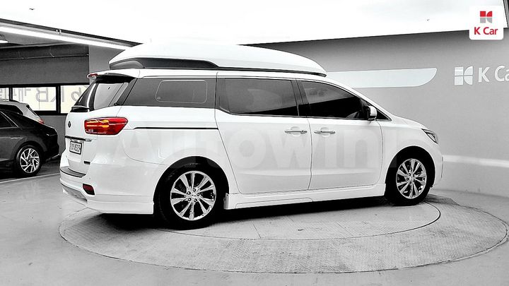 Kia Carnival 2019 KNAME811BKS533149 — 4