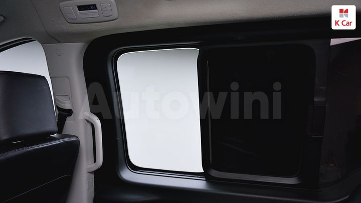 Hyundai Staria 2023 KMHYA811BPU088536 — 4
