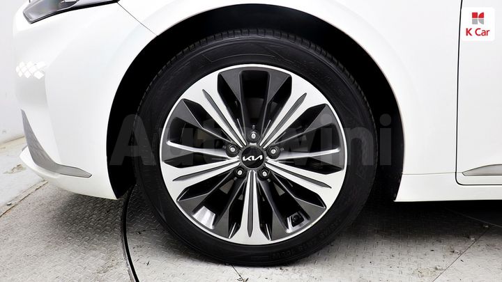 Kia K8 2022 KNAM6411BNA001462 — 4