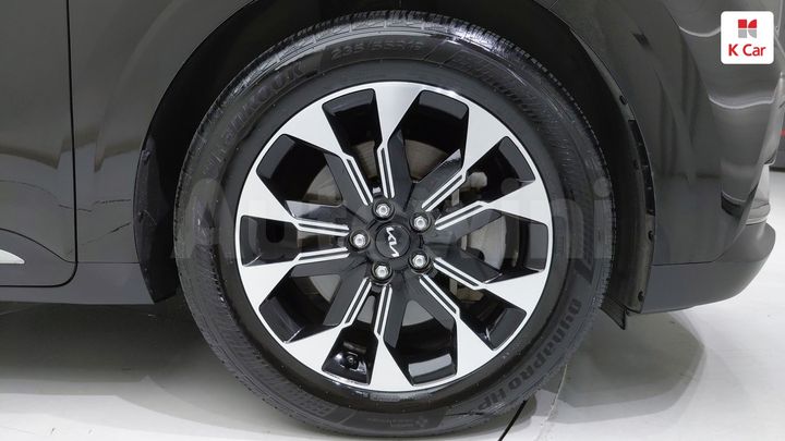 Kia Carnival 2022 KNANC81BBNS176658 — 2