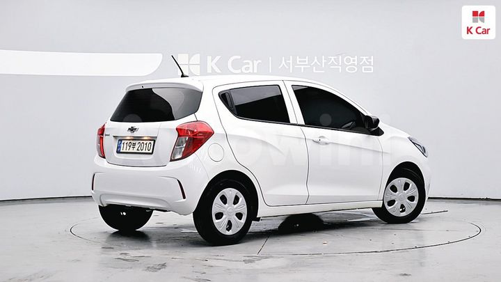 Chevrolet Spark 2019 KLYDC487DKC225427 — 4