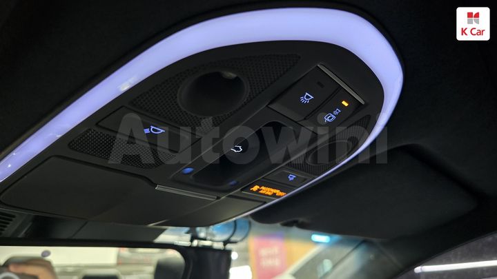 Genesis G70 2018 KMTG541EDJU014042 — 2