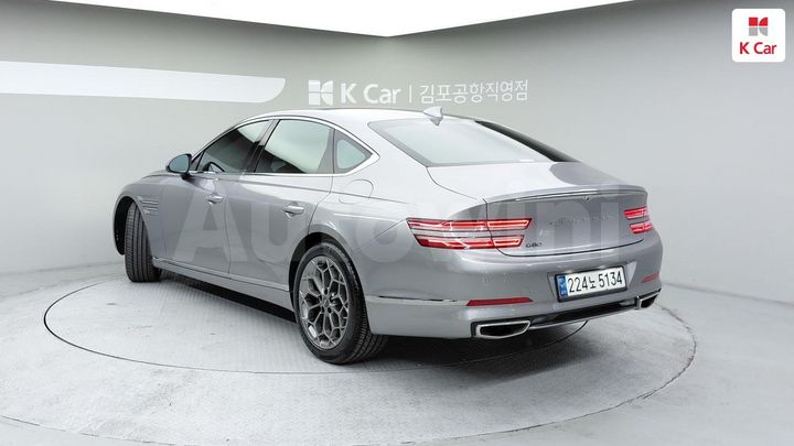 Genesis G80 2021 KMTGB41CDMU082181 — 2