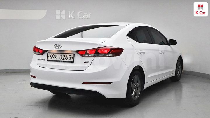 Hyundai Avante 2016 — 2