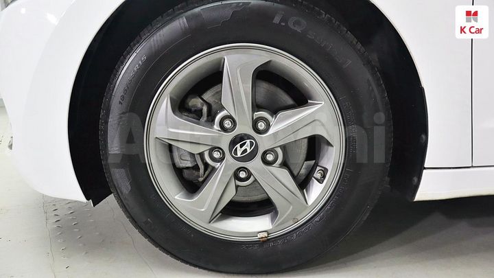 Hyundai Avante 2016 — 5