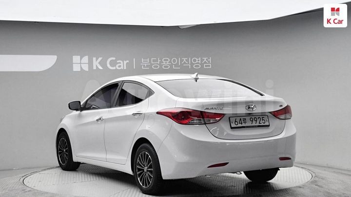 Hyundai Avante 2013 — 4