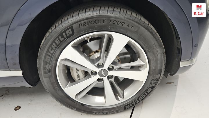 Genesis GV80 2022 KMTHA81BDNU107755 — 3