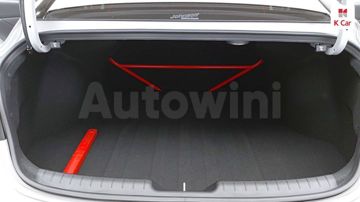 Hyundai Avante 2024 KMHLW41KGRU022286 — 2
