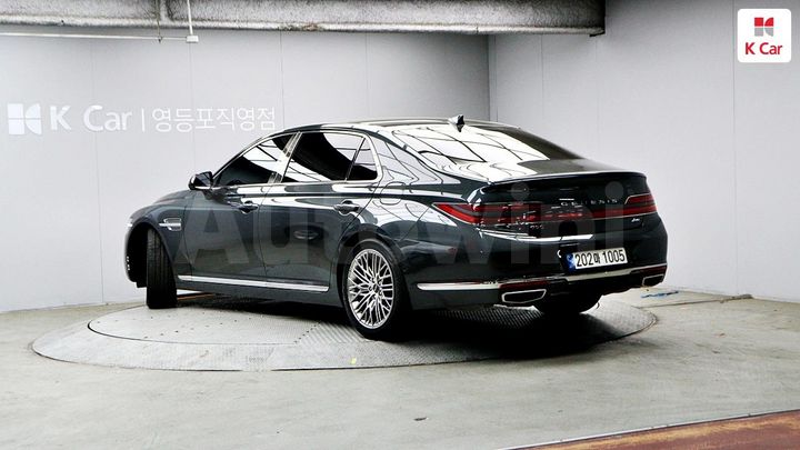 Genesis G90 2021 KMHG341ADMU091728 — 2