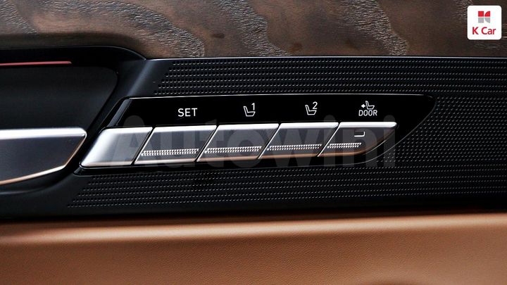 Genesis G90 2021 KMHG341ADMU091728 — 4