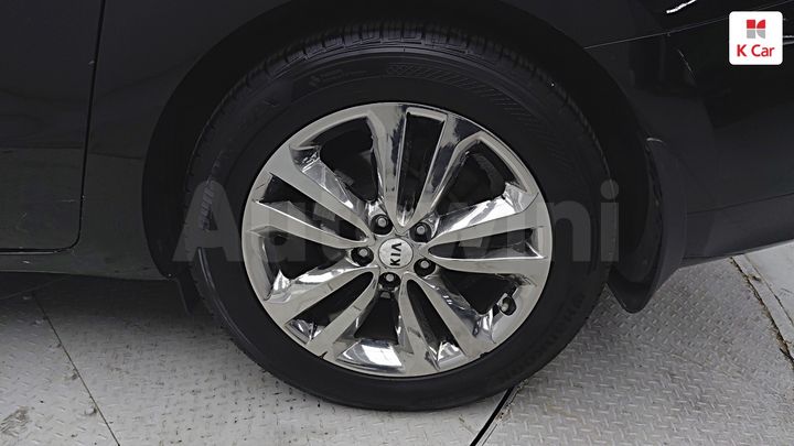 Kia Carnival 2018 KNAMC81ABJS373752 — 4