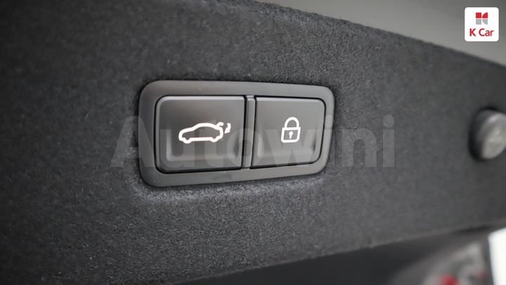 Kia K8 2023 KNAM2411BPA056985 — 2