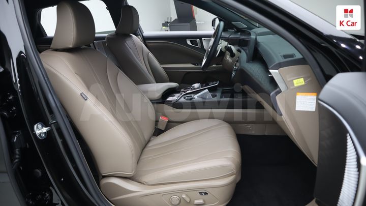 Kia K8 2023 KNAM2411BPA056985 — 5