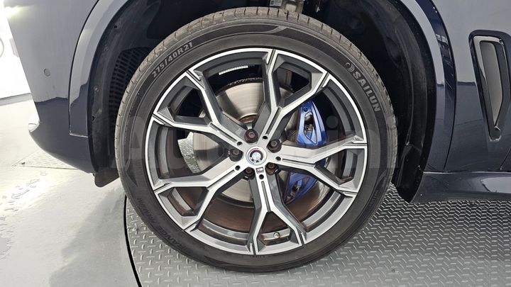 BMW X5 2022 — 5