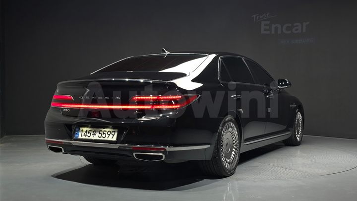 Genesis G90 2021 — 2