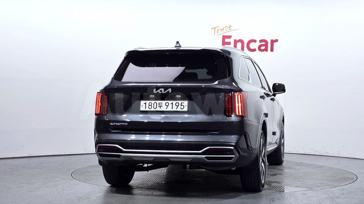Kia Sorento 2023 — 4