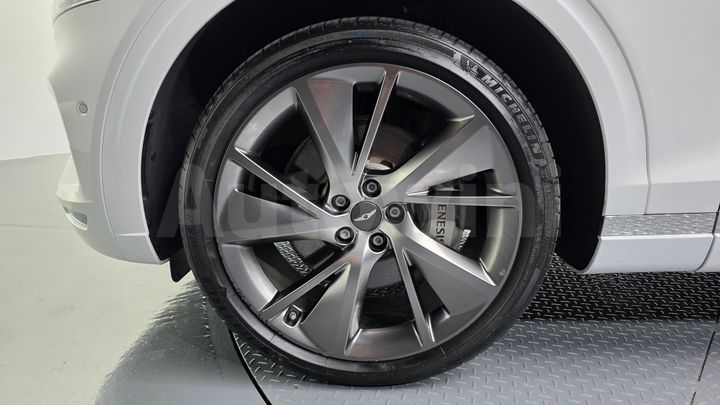 Genesis GV70 2023 — 5