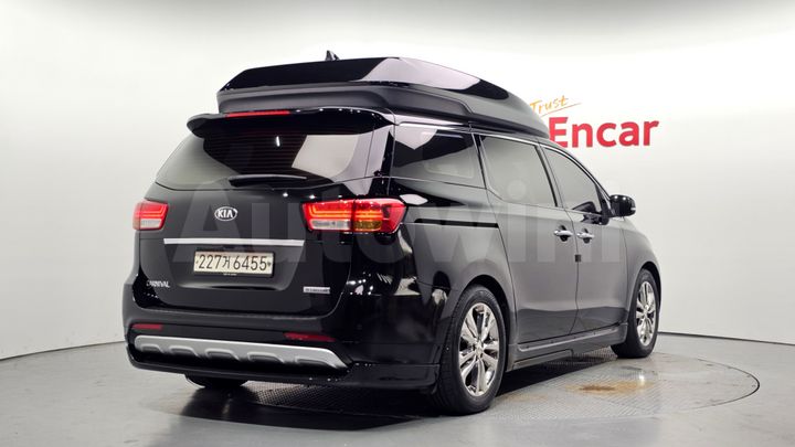 Kia Carnival 2018 — 2