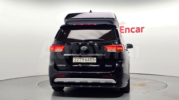 Kia Carnival 2018 — 4