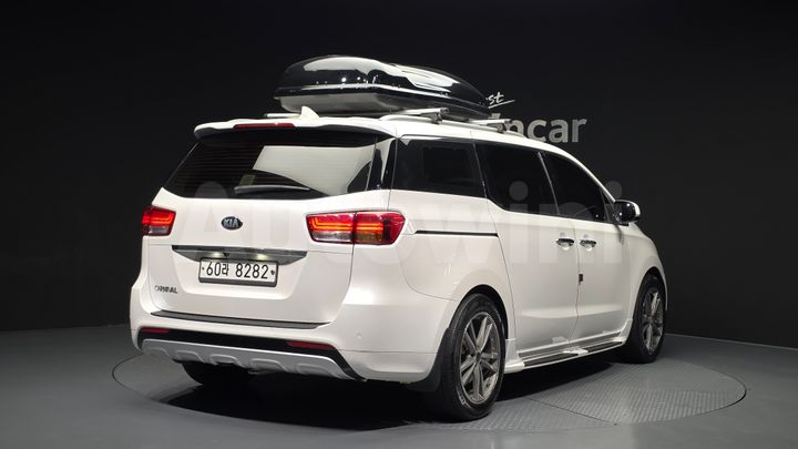 Kia Carnival 2015 — 2