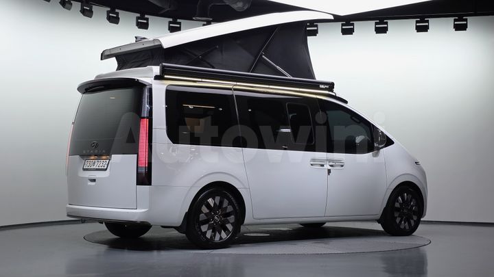 Hyundai Staria 2024 — 2