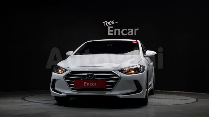 Hyundai Avante 2016 — 3
