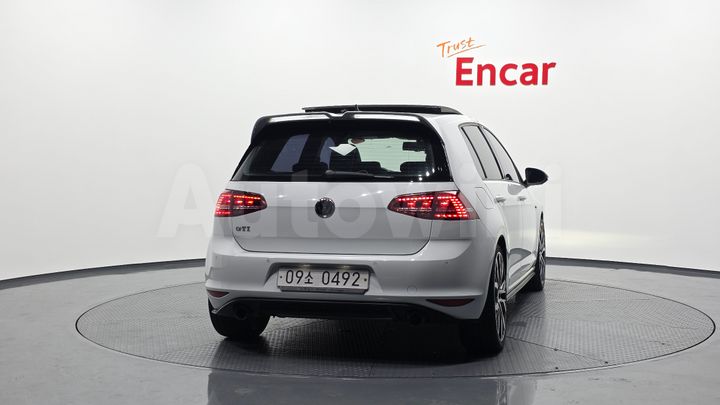 Volkswagen Golf 2016 — 4