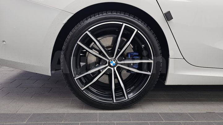 BMW 3 Series 2019 — 5