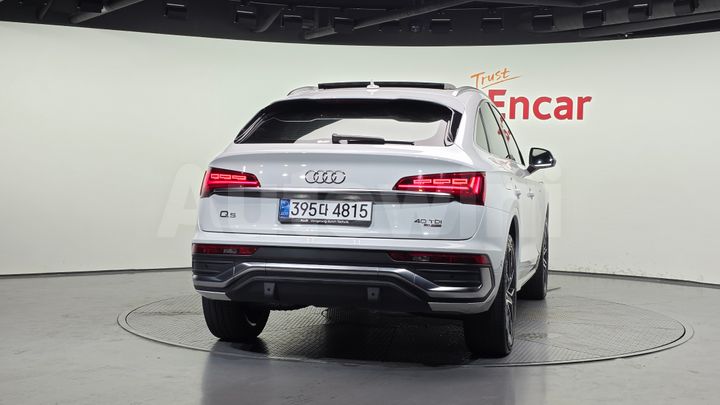 Audi Q5 2023 — 4