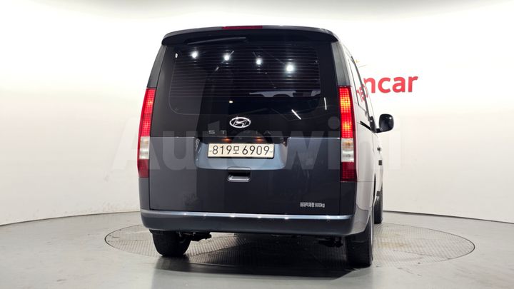 Hyundai Staria 2022 — 4