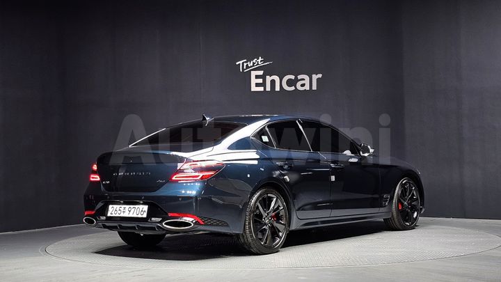 Genesis G70 2021 — 2