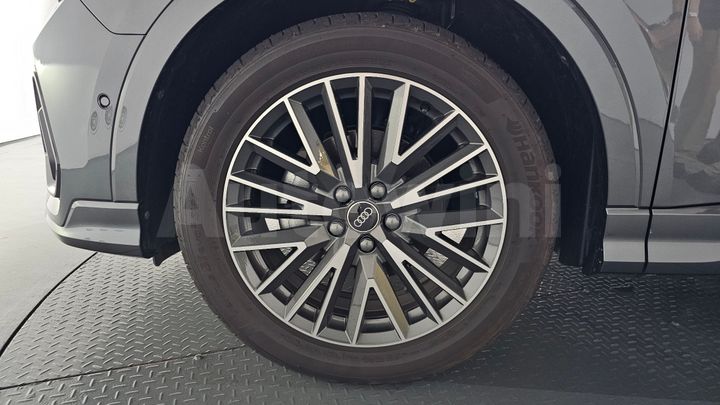 Audi Q3 2025 — 4