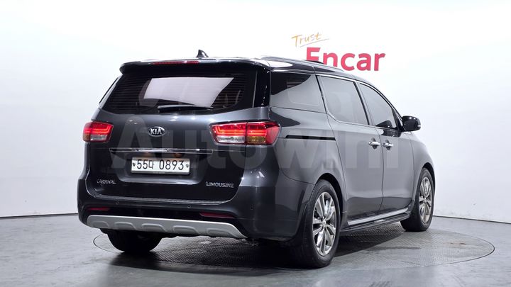 Kia Carnival 2016 — 2