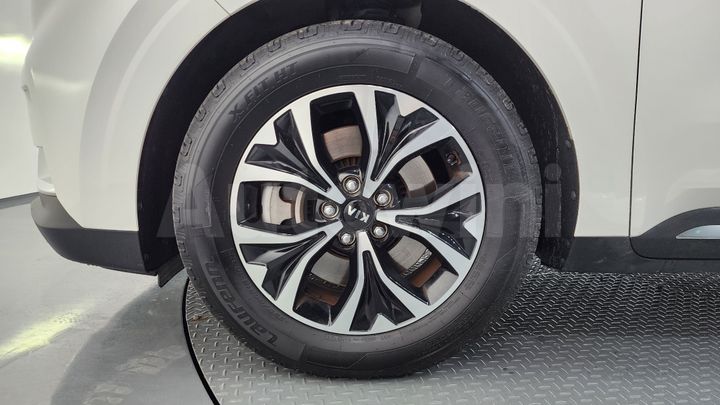 Kia Carnival 2021 — 5