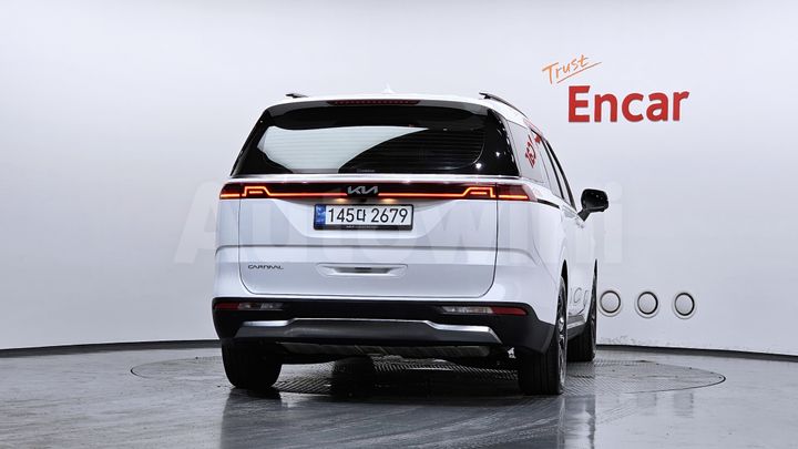 Kia Carnival 2023 — 4