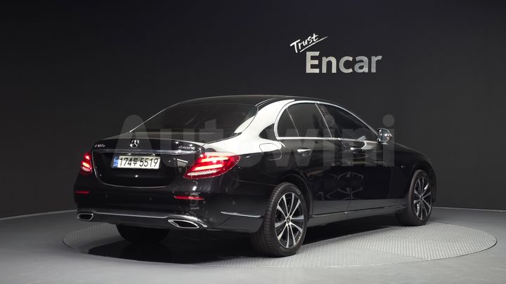 Mercedes-Benz E Class 2020 — 2
