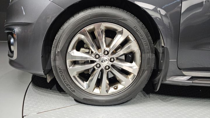 Kia Carnival 2016 — 5