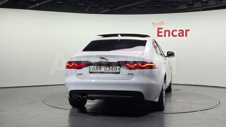 Jaguar XF 2017 — 4