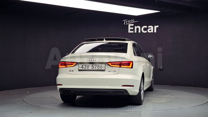 Audi A3 2015 — 4